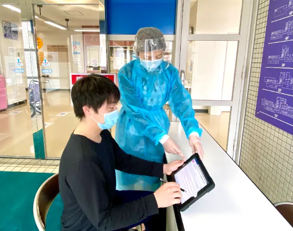 ユビーAI問診により、トリアージと問診票の質が向上 将来的に外来の予約システムとの連携ものアイキャッチ画像